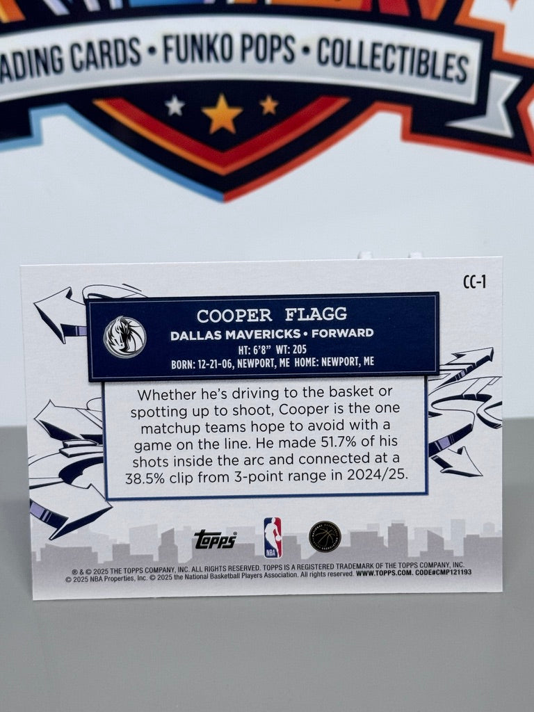 2025-26 Topps Baloncesto Cooper Flagg Clutch City Prospects Insert RC #CC-1 - Dallas Mavericks