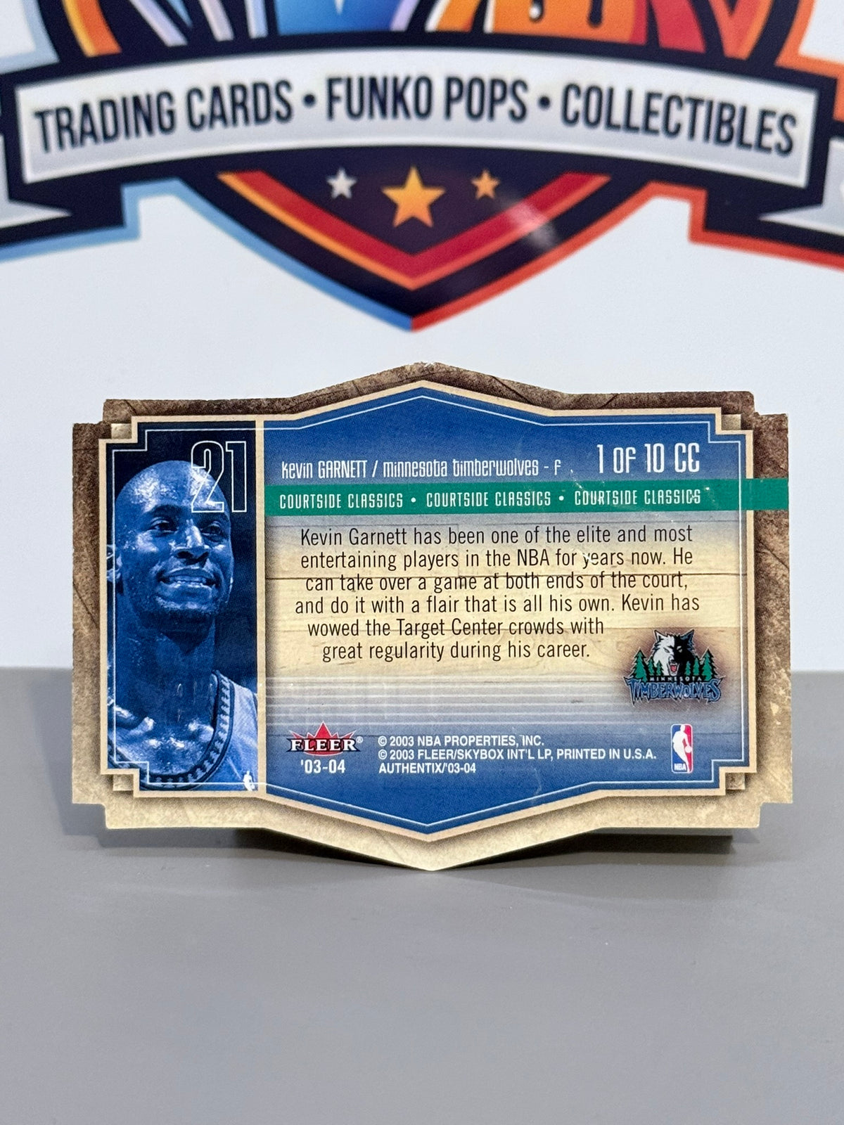 2003-04 Fleer Authentix Kevin Garnett Courtside Classics Inserto troquelado #1 de 10 CC