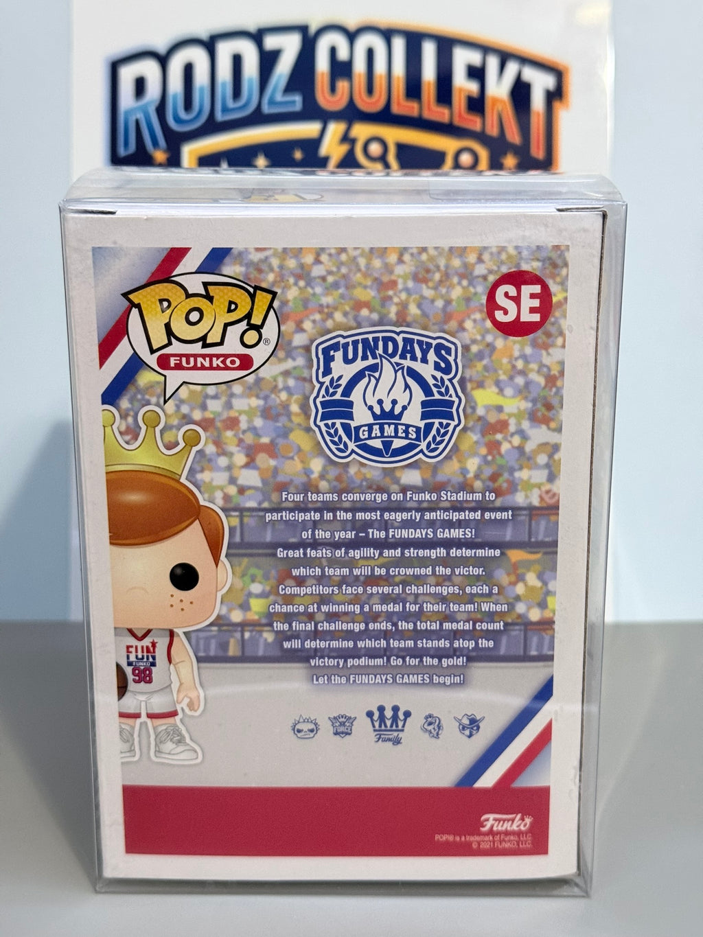Funko Pop! Funko Dream Team Freddy SE Fundays Games Box of Fun Limited 5000 PCS Edition