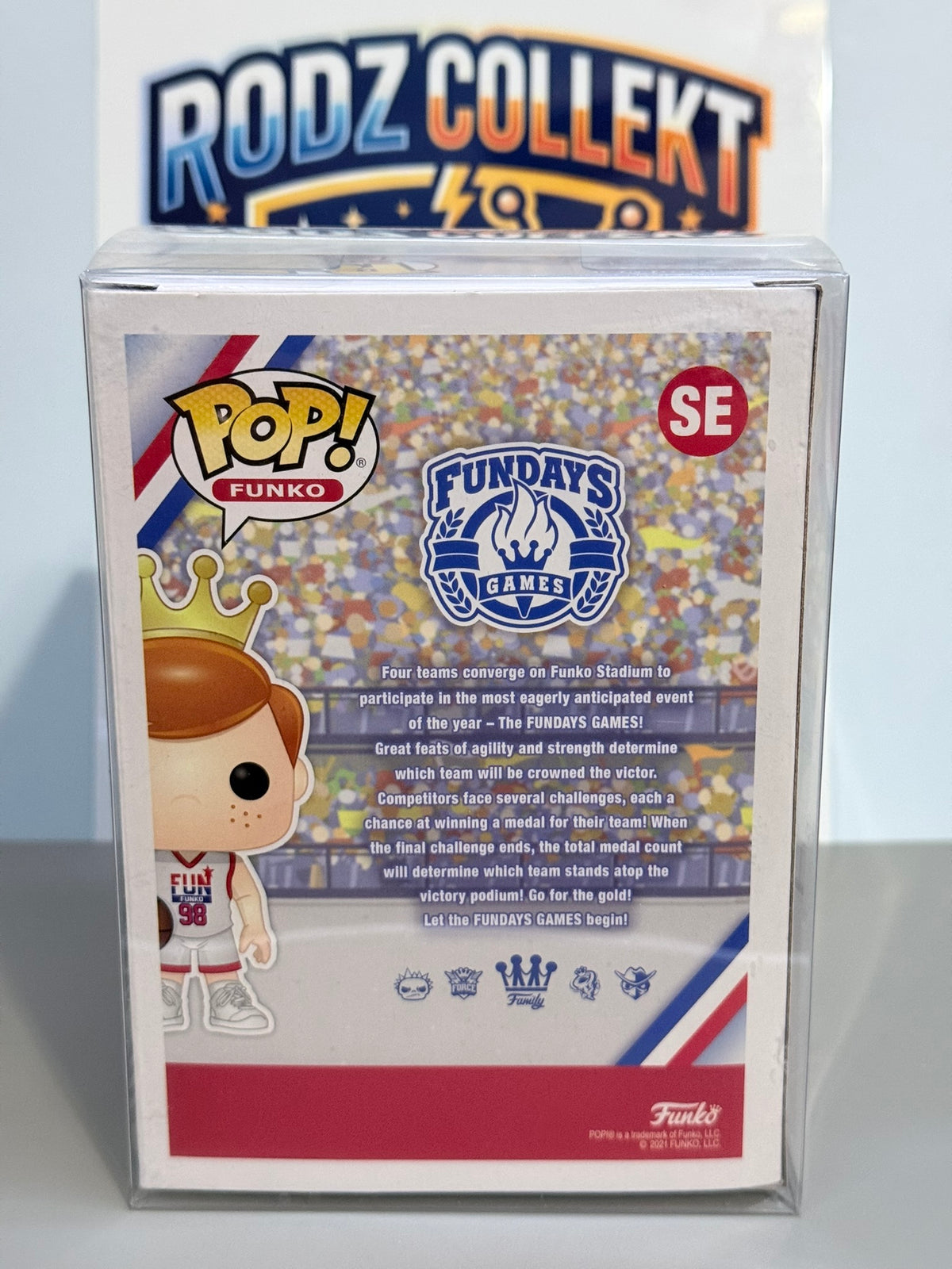 Funko Pop! Funko Dream Team Freddy SE Fundays Games Box of Fun Limited 5000 PCS Edition