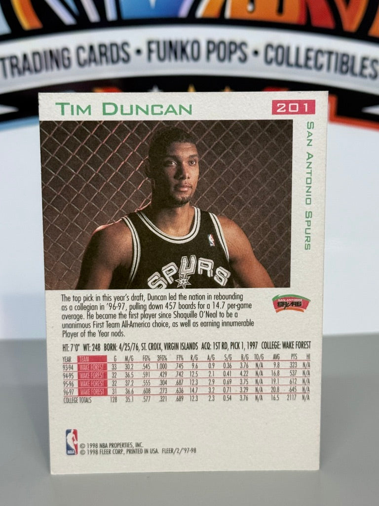 Tarjeta de novato Fleer Tim Duncan de 1997-98 n.º 201 - San Antonio Spurs