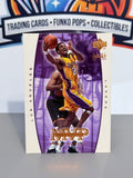 2000-01 Upper Deck MVP Kobe Bryant MVP Team Inserto de Lámina Dorada #420